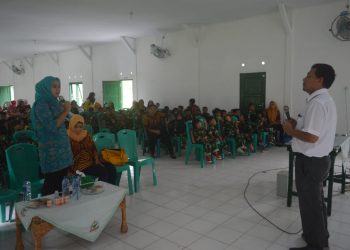TK Kartika I-42 Kor 3 Yonif 122 Tombak Sakti Nonton Bareng Yakult