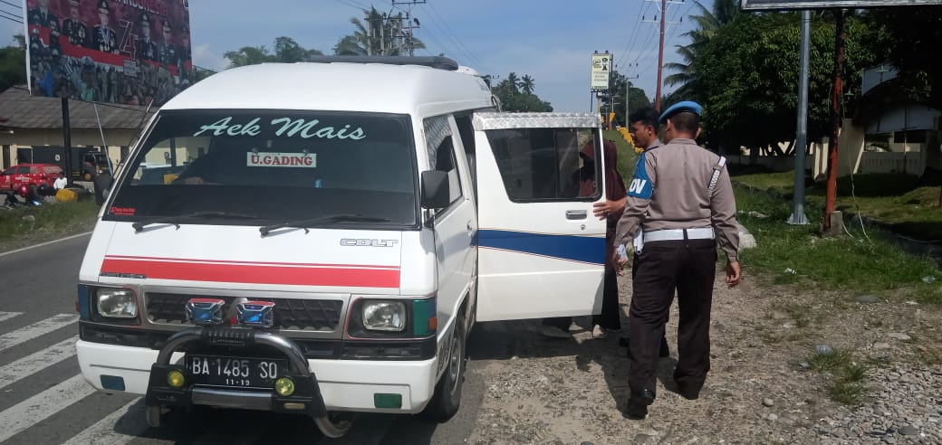 Dari Medan ke Ujung Gading, Yusrowati Boru Nasution Terlantar Kehabisan Ongkos di Madina