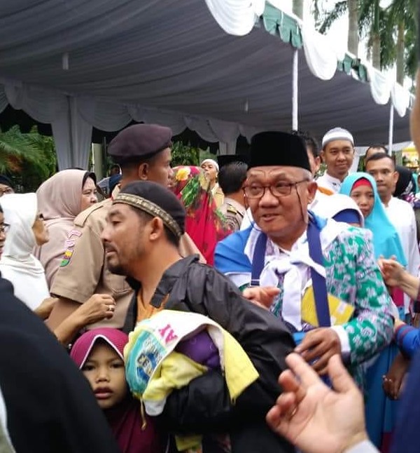 Wakil Walikota Siantar Berangkatkan Hefriansyah dan Zainal Purba Ke Tanah Suci Mekkah