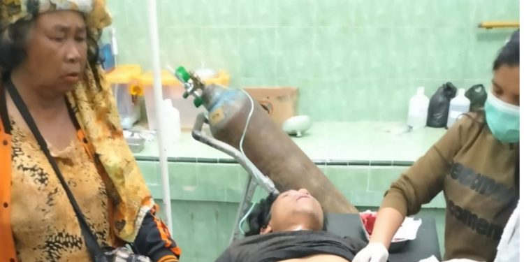 Adu Mulut Berujung Penikaman, Nelson Nainggolan Tersungkur Bersimbah Darah di Tangan Agena Jawak