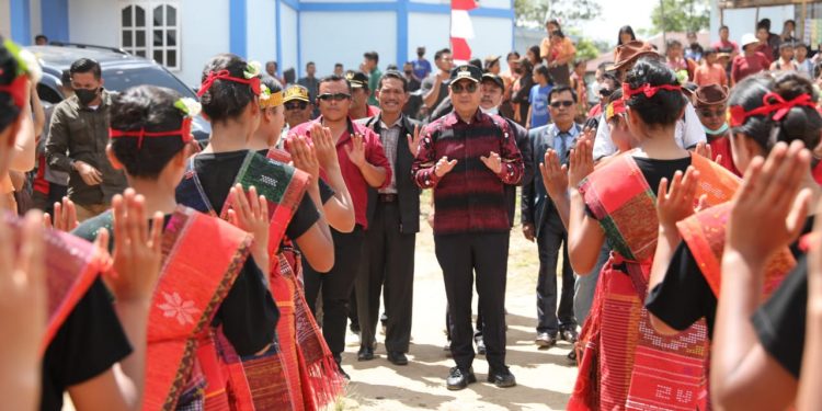 Bupati Nikson Nababan Buka Secara Resmi Sepak Bola Antar Desa Kecamatan Pagaran