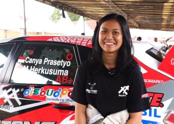 Canya Prasetyo Satu-satunya Perally Wanita yang Turun pada Kejurnas Danau Toba Rally 2022 di HTI TPL Aek Nauli Parapat