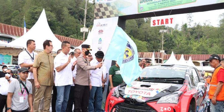 Wakapolda Sumut Hadiri Pembukaan Danau Toba Rally 2022 