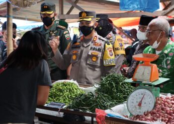 Kapolres Asahan Bersama Forkopimda Pengecekan Harga dan Ketersediaan Pasokan Sembako di Pasar Kisaran