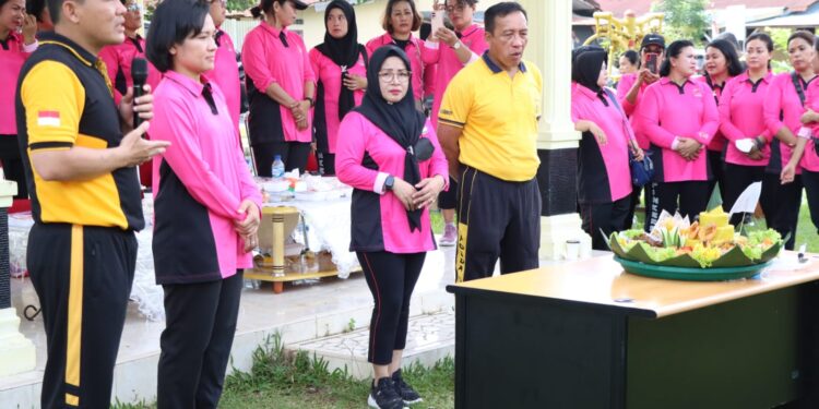 Rayakan HUT Polwan ke 74 Serta Peringatan HKGB ke 70, Kapolres AKBP Ronald Beri Apresiasi dan Ingatkan Untuk Tetap Menjaga Marwah Institusi Polri