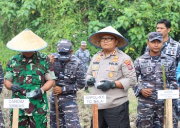 Kapolres Tanjungbalai Hadiri Gerakan Penanaman Sorgum Nasional Tahun 2022 TNI Angkatan Laut