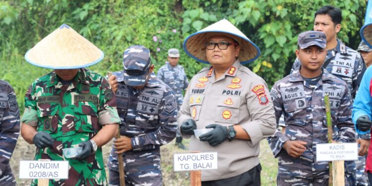 Kapolres Tanjungbalai Hadiri Gerakan Penanaman Sorgum Nasional Tahun 2022 TNI Angkatan Laut