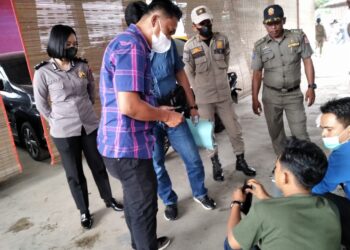 Grebek Kampung Narkoba (GKN) Enam Orang Diangkut dari  Rumah Kos-kosan dan Door Smeer