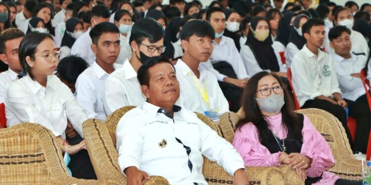 Hadiri PKKMB USI, Bupati Simalungun: Penerus Bangsa Ini Adalah Para Generasi Muda