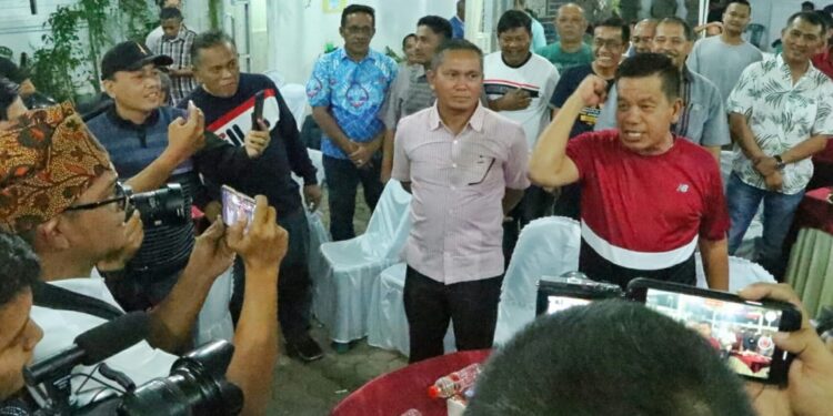 Jeka Asparido Saragih Menang KO vs Kiwon Bin di Ajang Road To UFC. Bupati Simalungun: Terima Kasih Kepada Pelatihnya Jeka