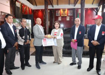 Bupati Taput Terima Bantuan Bencana Alam Gempa Bumi Dari PSBI