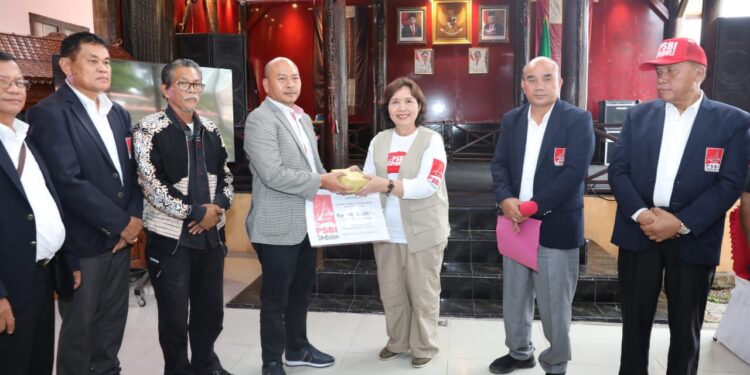 Bupati Taput Terima Bantuan Bencana Alam Gempa Bumi Dari PSBI Bupati Taput Terima Bantuan Bencana Alam Gempa Bumi Dari PSBI