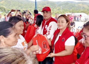 PDI Perjuangan Sumut Bersama Baguna Sumut Bantu Warga Terdampak Bencana Gempa Bumi