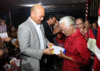 Hadiri Perayaan Natal Oikumene Kecamatan Pahae Julu 2022, Bupati Taput Nikson Nababan Apresiasi Kekompakan Gereja-Gereja 