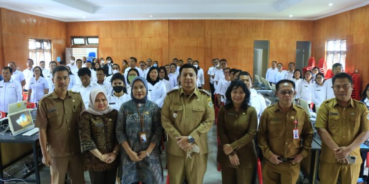 Bupati Samosir Membuka Secara Resmi Ujian Dinas dan Ujian Kenaikan Pangkat Penyesuaian Ijazah di Lingkungan Pemkab Samosir