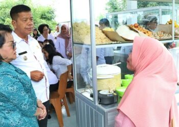 Bupati Simalungun Launching Kantin Marharoan Bolon