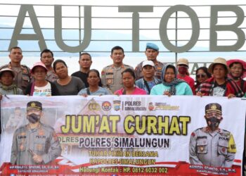 Kapolres Simalungun Gelar Jumat Curhat Di Pantai Bebas Parapat Ajak Masyarakat Untuk Bebenah