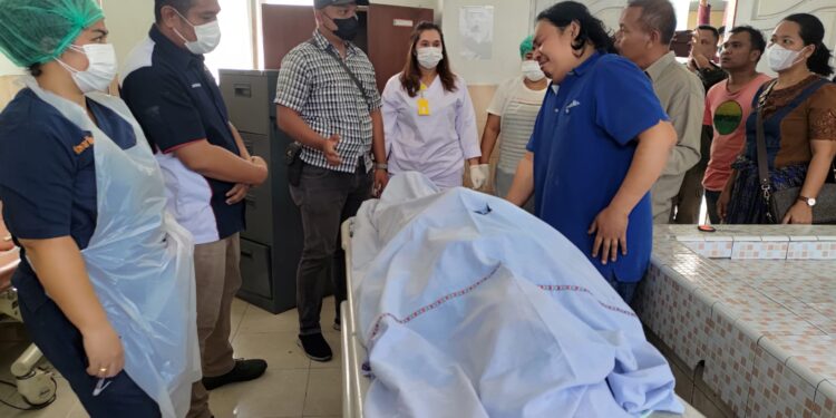 Pejabat Kelurahan di Parapat Diduga Tewas Akibat Minum Cairan Pembersih Lantai