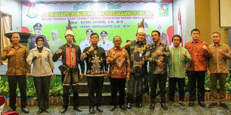 Pisah Sambut Kajari Simalungun, Bobbi Sandri kepada Irfan Hervianto