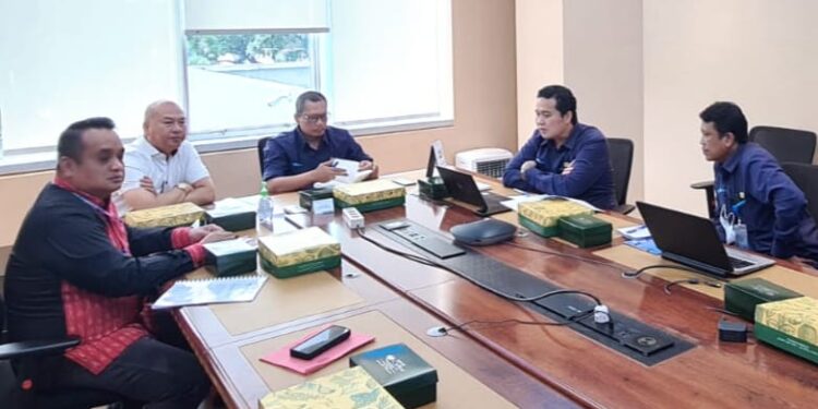 Percepat Desa di Taput Teraliri Listrik, Bupati Nikson Nababan Temui Langsung Dirut PT. PLN