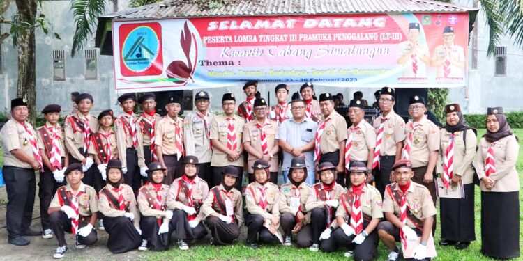 Wakil Bupati Simalungun Sebagai Pembina Upacara Pembukaan LT. III