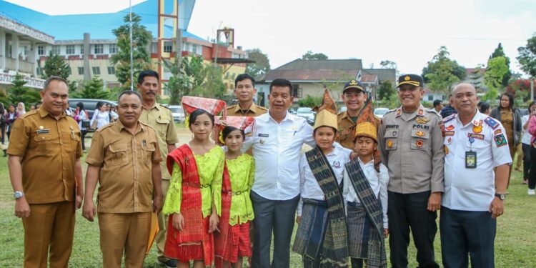 Bupati Simalungun Buka Pelatihan Gasing, Berharap Tingkatkan Mutu Pendidikan