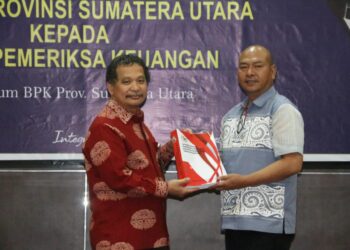 Bupati Nikson Nababan Serahkan LKPD 2022 Pemkab Tapanuli Utara ke BPK RI
