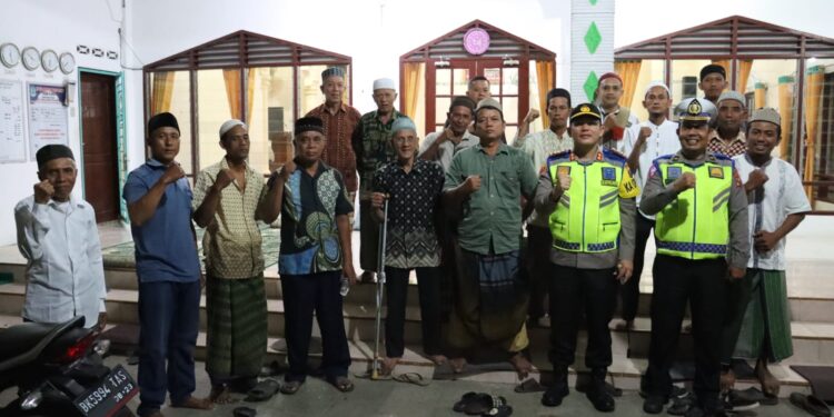 Kapolres Pastikan Sholat Tarawih di Simalungun Aman