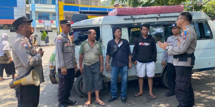 Polres Sibolga Imbau Sopir Bus Angkutan Umum Patuhi Peraturan Lalu Lintas