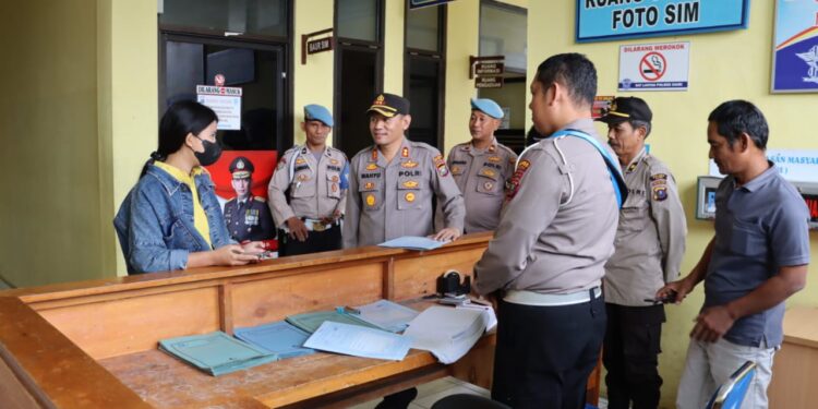 Kapolres Dairi Cek Pelayanan di Polres, Pastikan Masyarakat Terlayani Dengan Baik