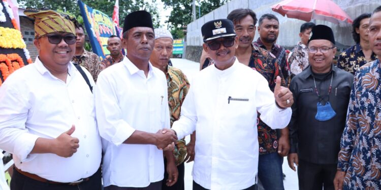 Hadiri Acara Silahturrahmi Warga Lingkungan II Sinaksak, Wakil Bupati Simalungun: “Jaga Kekompakan dan Persatuan”