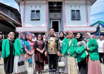 Bupati Simalungun Resmikan Kantor Pangulu dan Balai Nagori Gunung Serawan