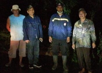 Jalan di Desa Natambang Roncitan Tapsel Tertimbun Longsor, Akses Dua Kecamatan Tertutup Total  