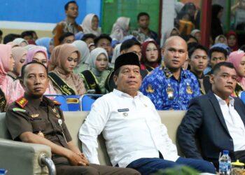 Hadiri Wisuda Purna Siswa SMK Swasta Al Washliyah 2 Perdagangan, Bupati Simalungun: “Tetap Berjuang dan Belajar”