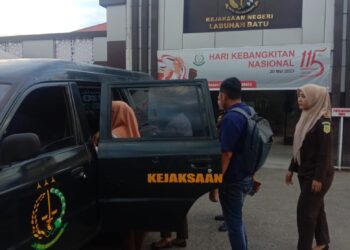 Kades Perkebunan Pernantian Ditahan Kejaksaan
