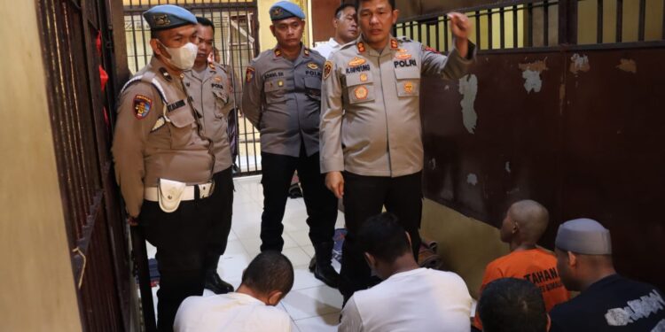 Kapolres Simalungun pastikan Ruang Tahanan Polres bebas barang terlarang