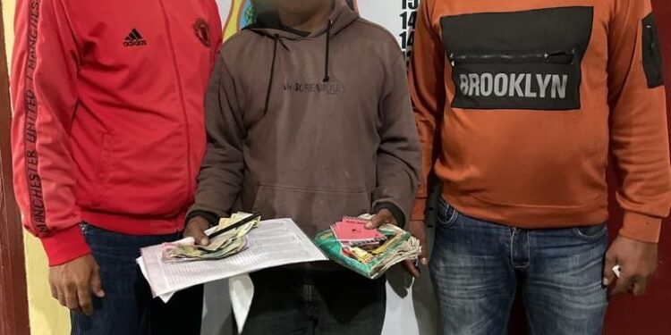 Polsek Dolok Silau menangkap satu orang laki-laki yang diduga melakukan tindak pidana perjudian angka tebakan jenis Hongkong