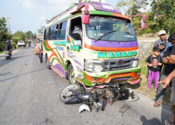 Kecelakaan Bus PT Makaro Kontra Supra X 125