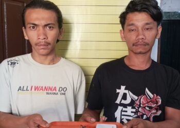 Dua tersangka pengguna narkotika jenis sabu berhasil di ciduk sat narkoba polres Taput minggu, 18 Juni 2023. Kedua tersangka yakni Andri Siahaan ( 28 ) warga Simpang Tolu Desa Tangga Batu Timur Kecamatan Tampahan Kabupaten Toba dan Adi Pranata Bababan ( 20 ) warga Sagak Dao Desa Sitabotabo Toruan Kecamatan Siborongborong Taput.