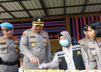 Personil Polres Labuhanbatu Dites Urine Secara Acak