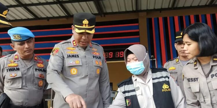 Personil Polres Labuhanbatu Dites Urine Secara Acak