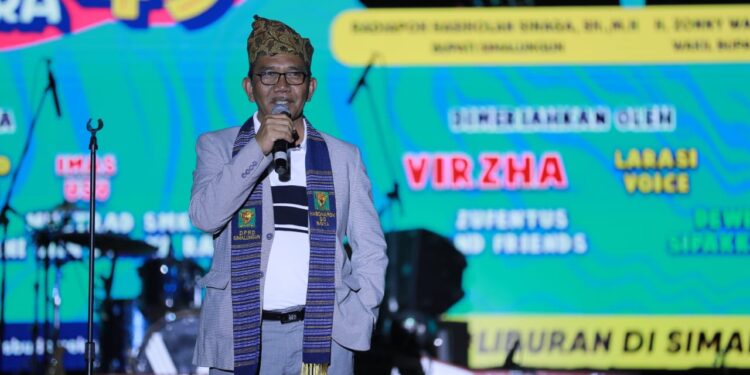 Timbul Jaya Sibarani Ajak Pengunjung PRSU Datang ke Simalungun