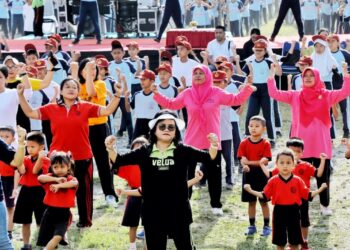 Meriahkan Gebyar Sekolah Sehat, Pemkab Simalungun Laksanakan Senam Massal Pelajar