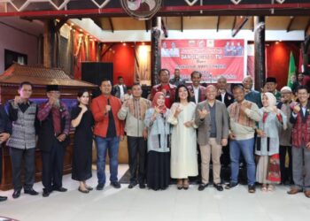 Bupati Taput Hadiri Pisah Sambut Dandim 0210 Tapanuli Utara