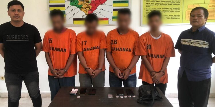 Pada hari Selasa, 4 Juli 2023. Para tersangka ditangkap di beberapa lokasi berbeda.
