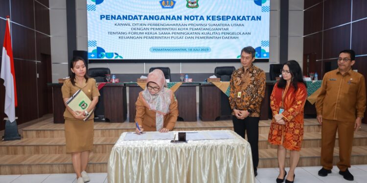 Wali Kota Pematang Siantar Tandatangani Nota Kesepakatan Peningkatan Kualitas Pengelolaan Keuangan Pemerintah Pusat dan Daerah Wali Kota Pematang Siantar Tandatangani Nota Kesepakatan Peningkatan Kualitas Pengelolaan Keuangan Pemerintah Pusat dan Daerah