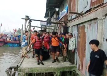 seorang pria yang terjatuh ke Sungai Kapias Tanjung Balai Asahan