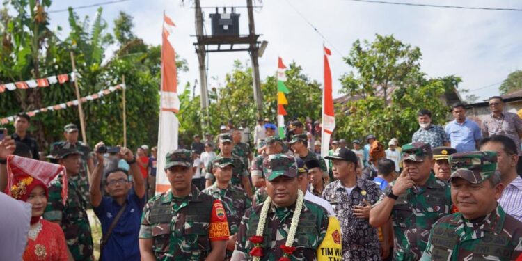 Pangdam I/BB bersama Tim Wasev Pusterad Tinjau TMMD ke-117 Kodim 0207 Simalungun Pangdam I/BB bersama Tim Wasev Pusterad Tinjau TMMD ke-117 Kodim 0207 Simalungun