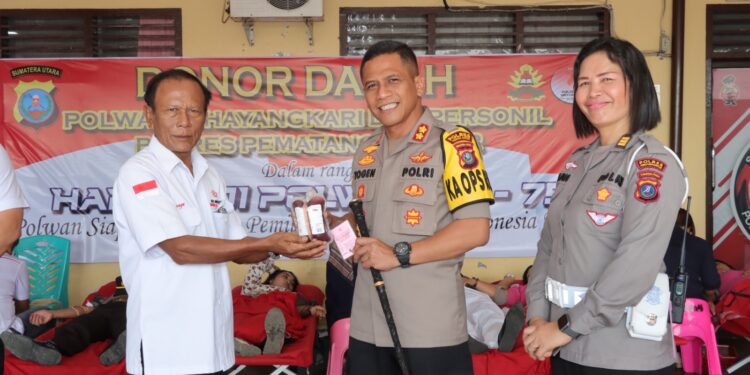 Menyambut HUT Polwan KE -75, Polres Pematang Siantar Sumbang 24 Kantong Darah