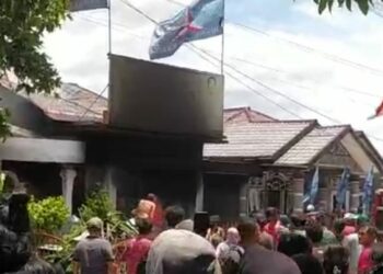 Rumah Anggota DPRD Siantar Metro Hutagaol Terbakar